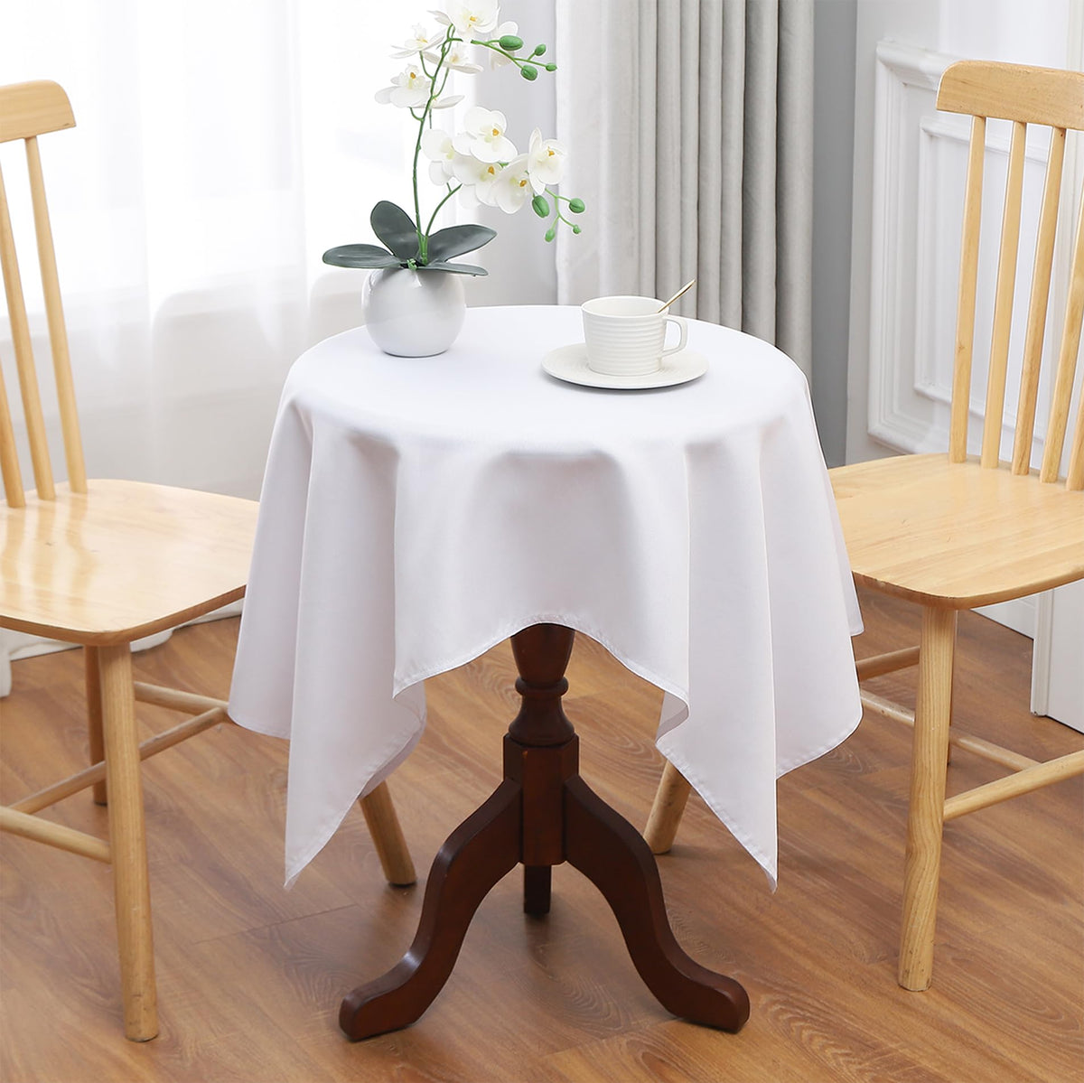 Burgundy Oval Tablecloth, 60 x 84 Inch, Stain and Wrinkle Resistant Machine Washable Polyester Table Cloth, Fabric Table Cover for Dining Buffet Party and Outdoor Use