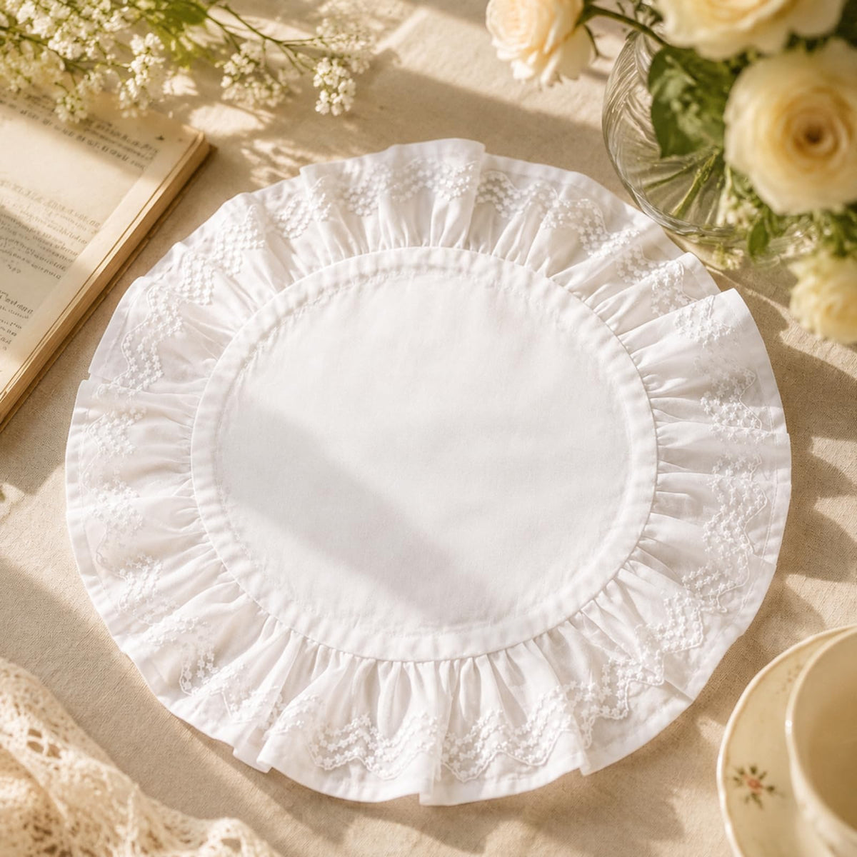 Set of 6 Elegant Floral Placemat 16'' Flower Shaped Place Mat (White)