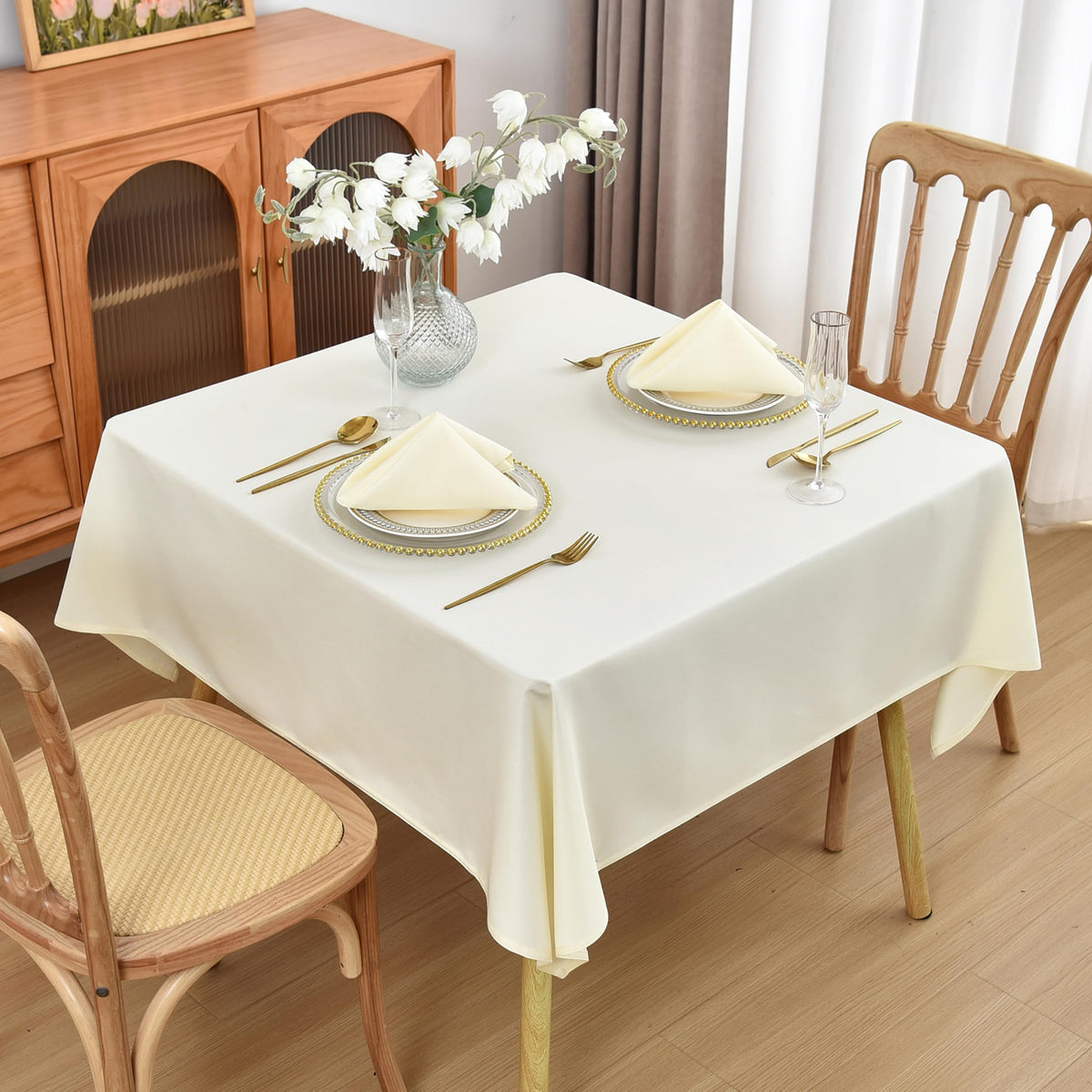 Burgundy Oval Tablecloth, 60 x 84 Inch, Stain and Wrinkle Resistant Machine Washable Polyester Table Cloth, Fabric Table Cover for Dining Buffet Party and Outdoor Use