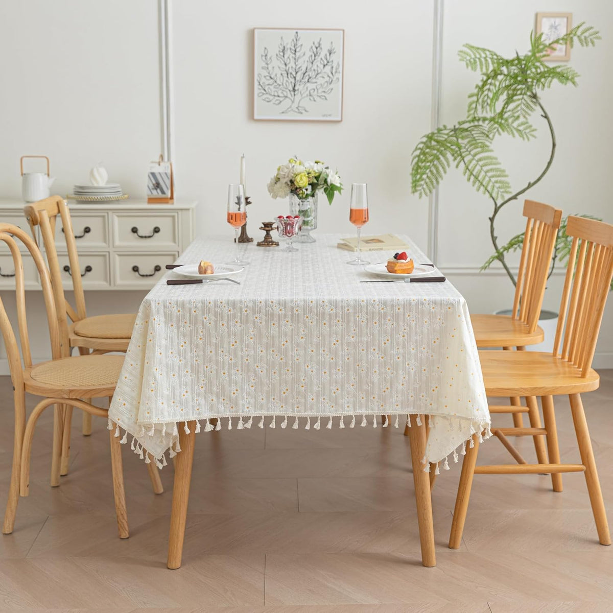 Rectangle Tablecloths Rectangular Cotton Fabric Waterproof Table Cloth Rectangle Table for 6 Foot Farmhouse Outdoor Oil Proof Printed Daisy Floral Tablecloths 55x70inch,4-6 Seats,Beige