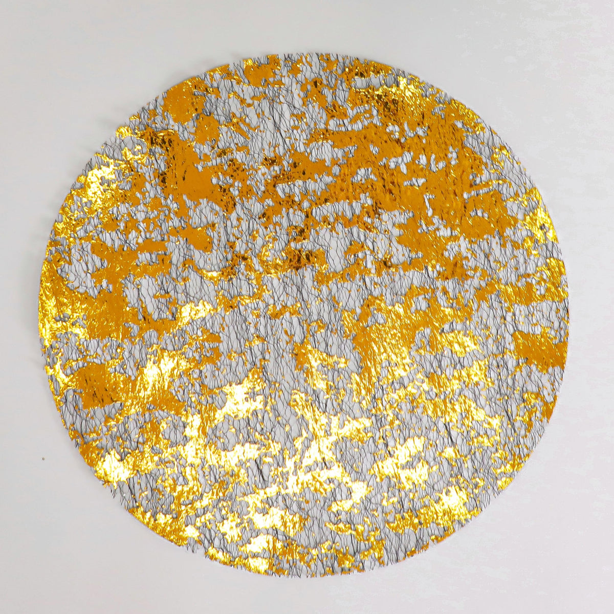 Snowkingdom Gold Placemats Set of 24 Round 13 Inch Foil Mesh Pressed Fall Disposable Table Mates 24 Pack Gold Doilies for Dining Table Wedding Birthday Party Holiday Home Decoration